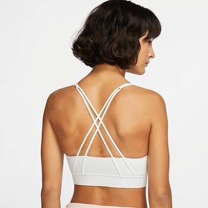 Nike Swoosh Luxe Bra
